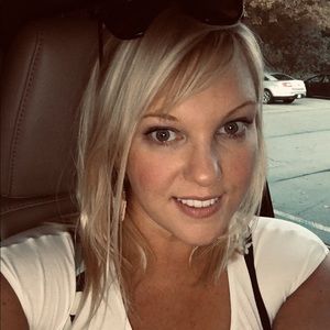 Meet your Posher, Cara